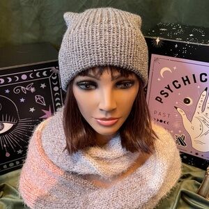 "Effortlessly Cool" Hand-Knit Slouchy Gray Beanie